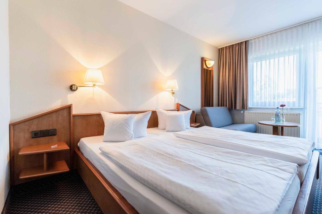 Hotel Markgraf Lehnin Eksteriør bilde